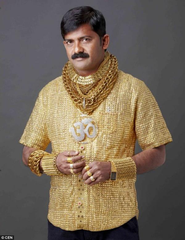 Datta Phuge's 3.3kg gold shirt (Daily Mail)